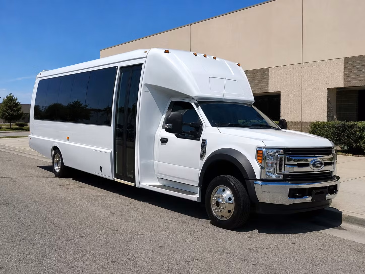 18 passenger minibus