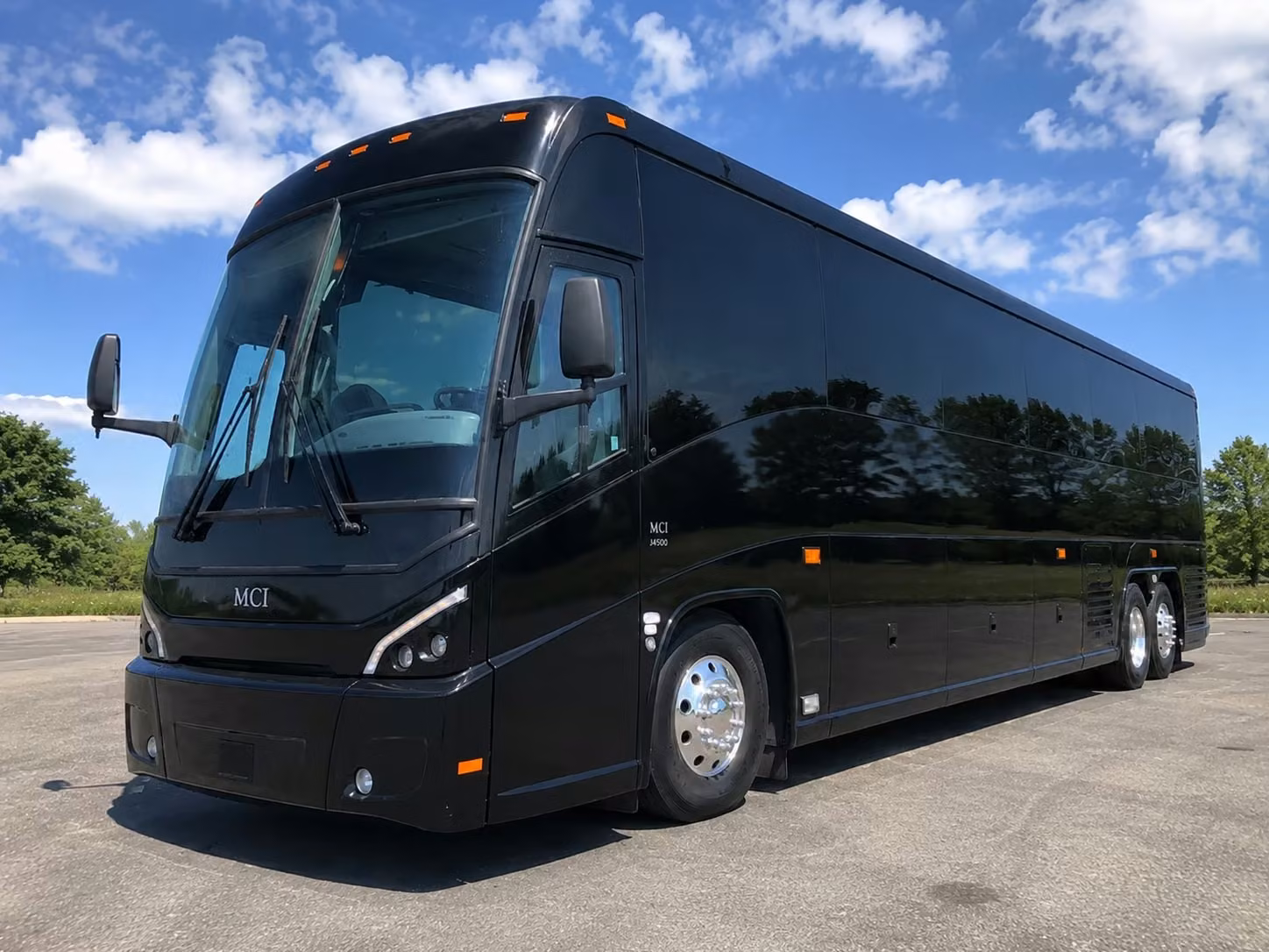 corporate event and employee shuttle bus rentals in santa rosa