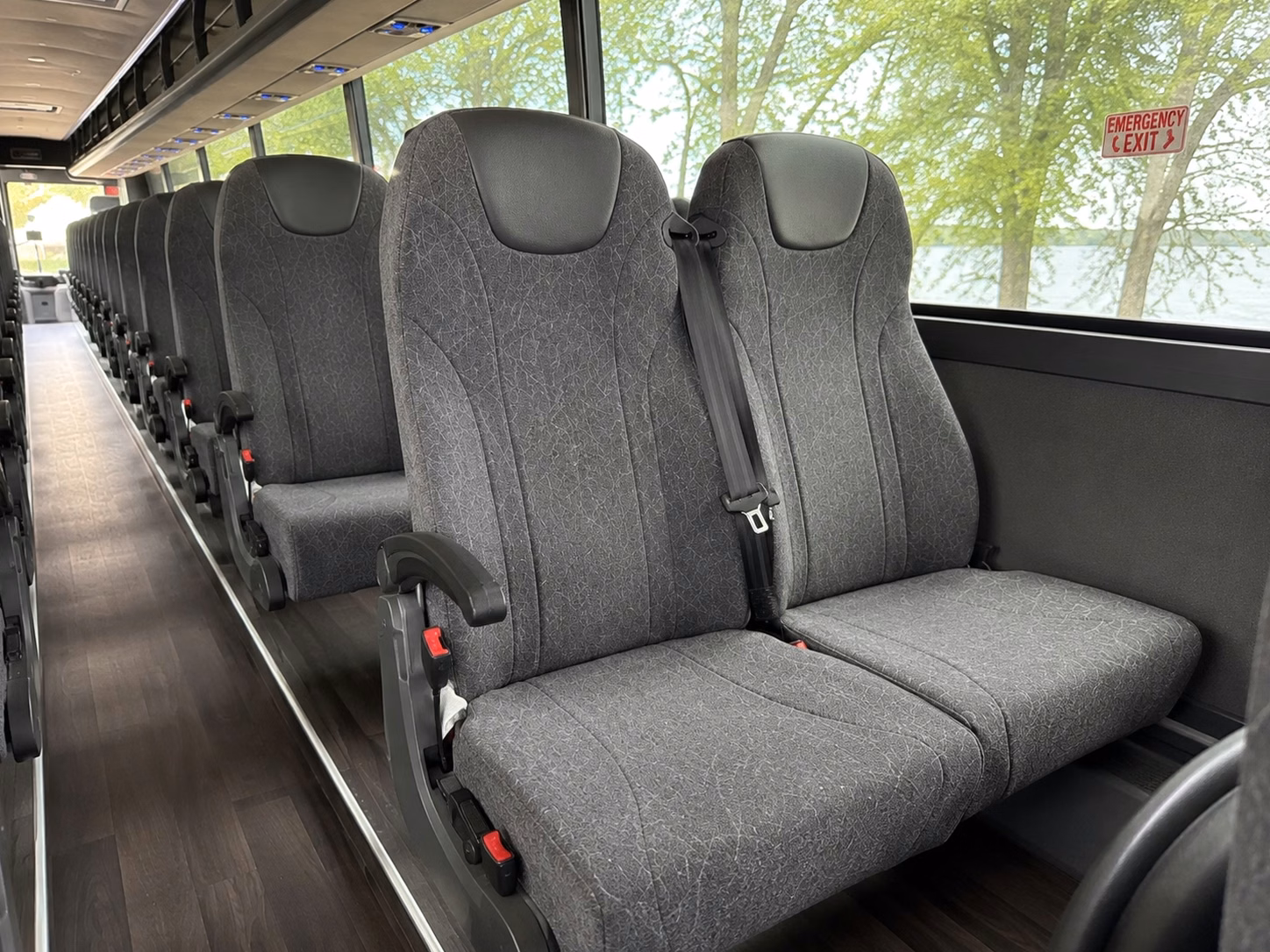cross sonoma county with ease using a charter bus for your wedding weekend